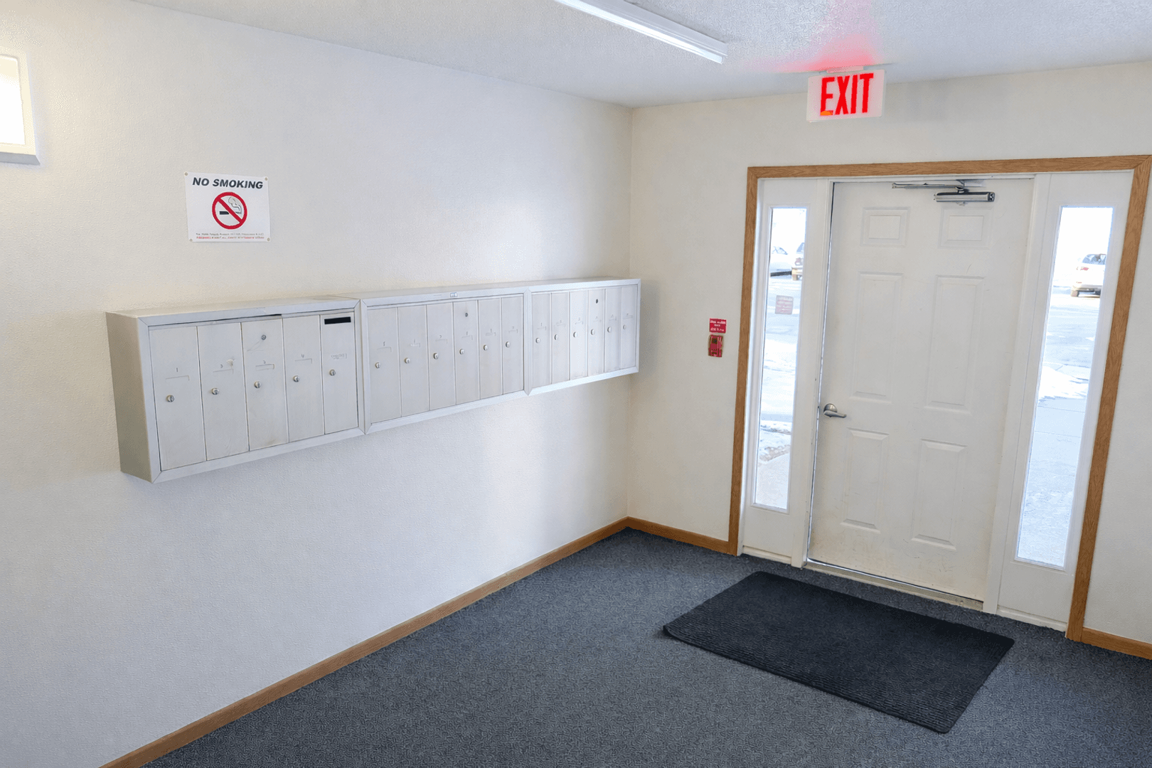 Holmen Apartment: 621-629 Amy Dr.