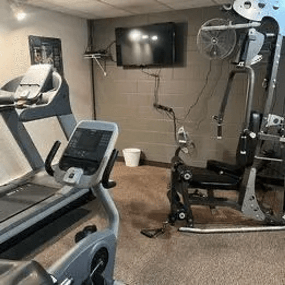 La Crosse Apartment: 4405 Mormon Coulee Rd.