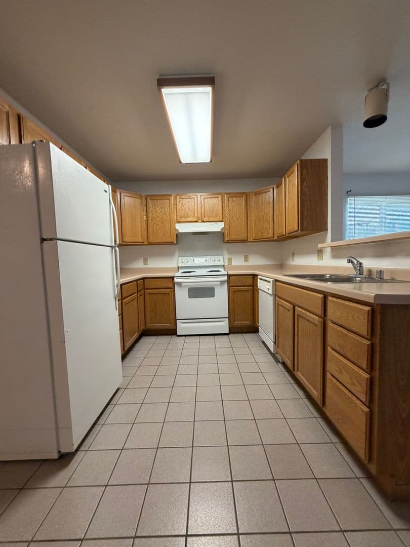 La Crosse Townhome: 4300 Fireclay Court