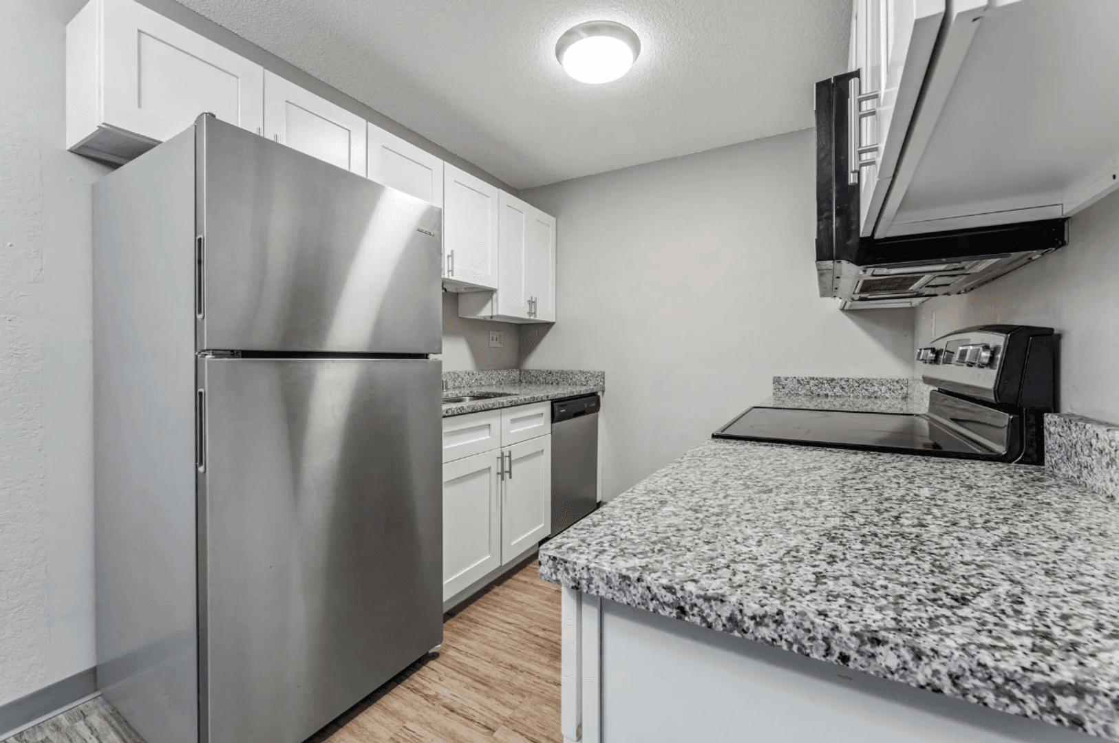 La Crosse Apartment: 4405 Mormon Coulee Rd.