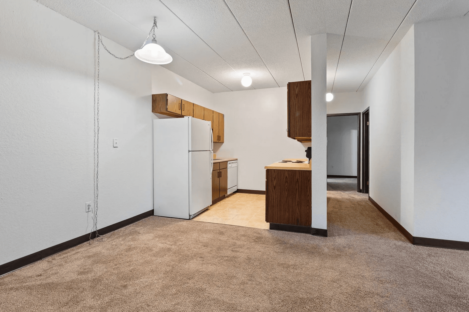 La Crosse Apartment: 4405 Mormon Coulee Rd.
