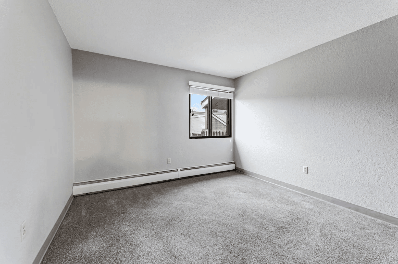 La Crosse Apartment: 4405 Mormon Coulee Rd.
