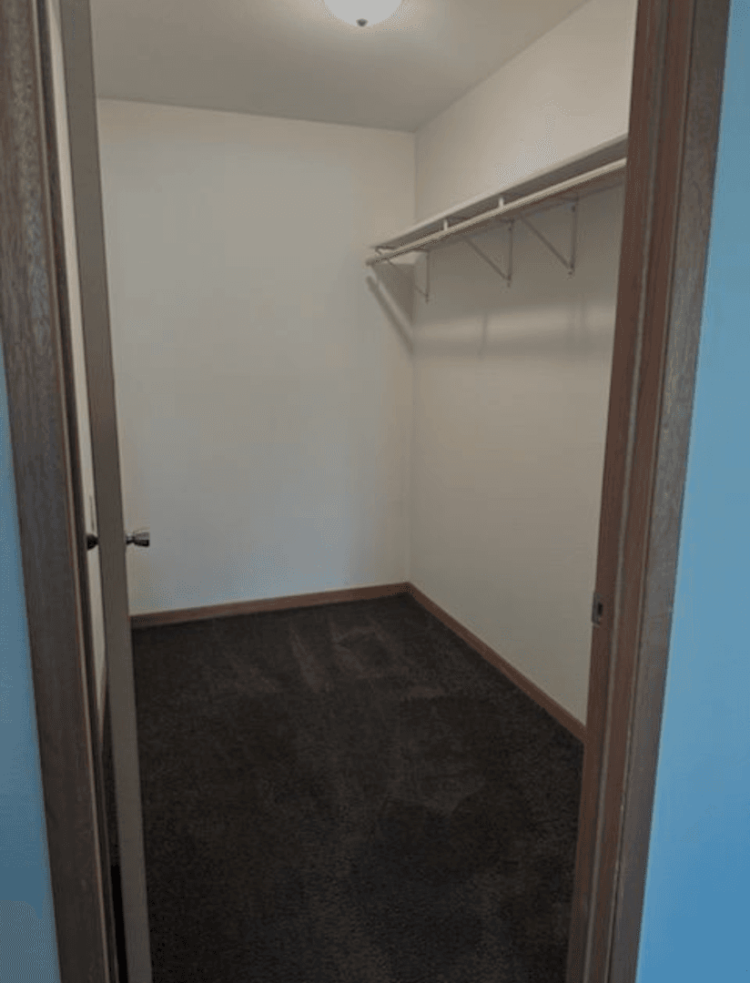 Galesville Apartment: 16210 Ridgeiew Dr