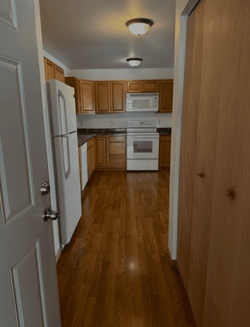 Galesville Apartment: 16210 Ridgeiew Dr