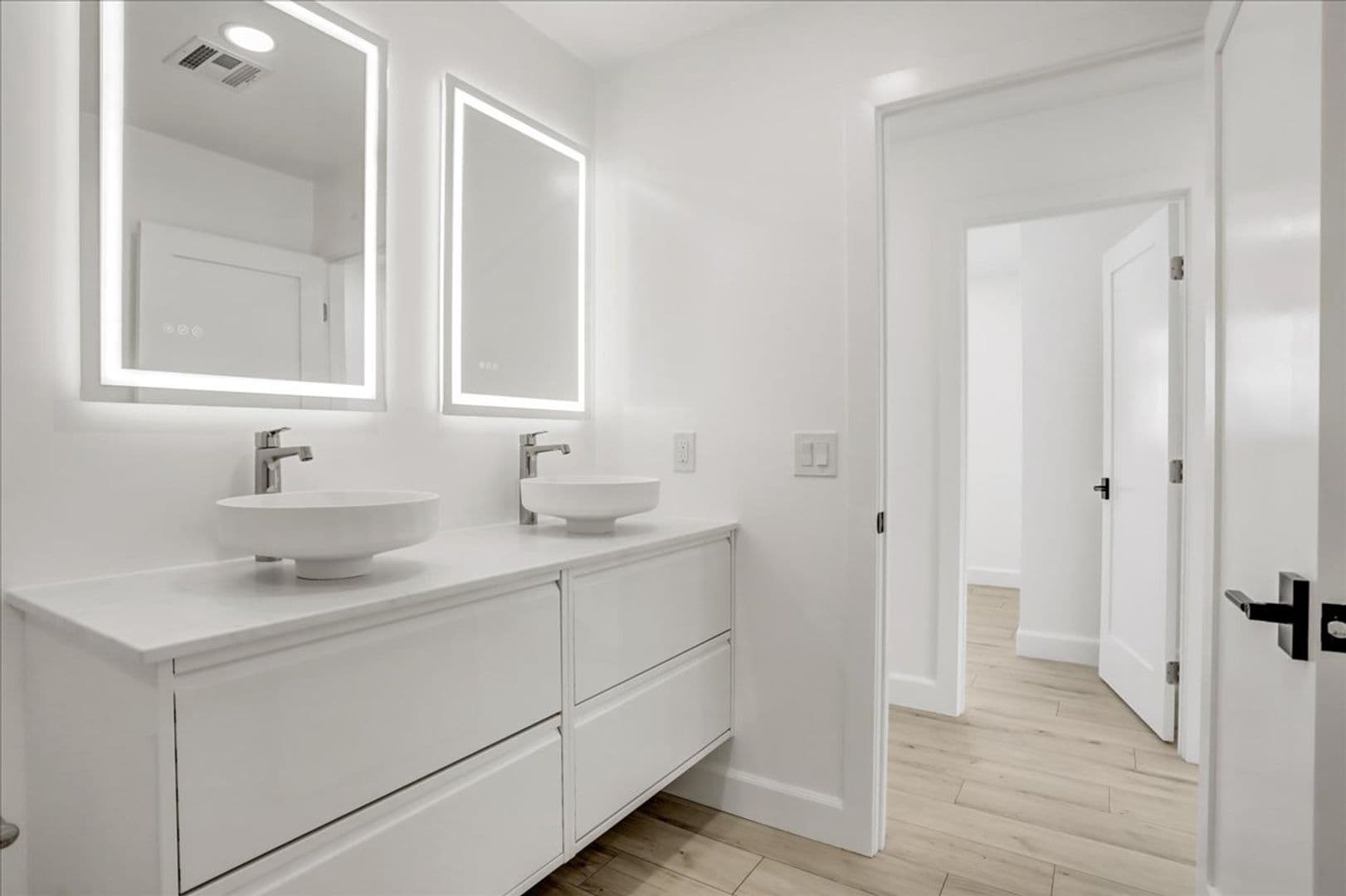 Scottsdale House: 1050 N 74th Street