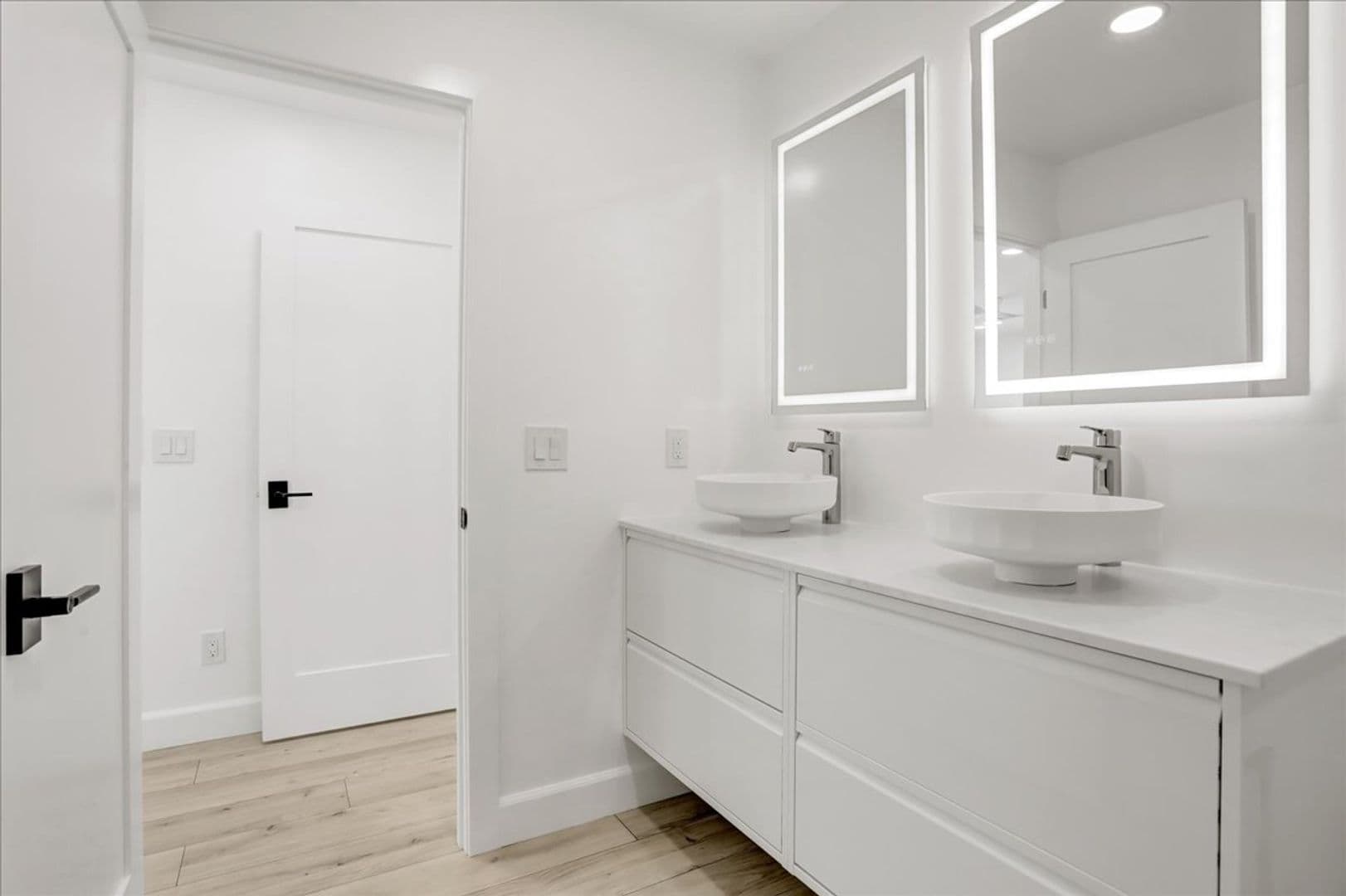 Scottsdale House: 1050 N 74th Street
