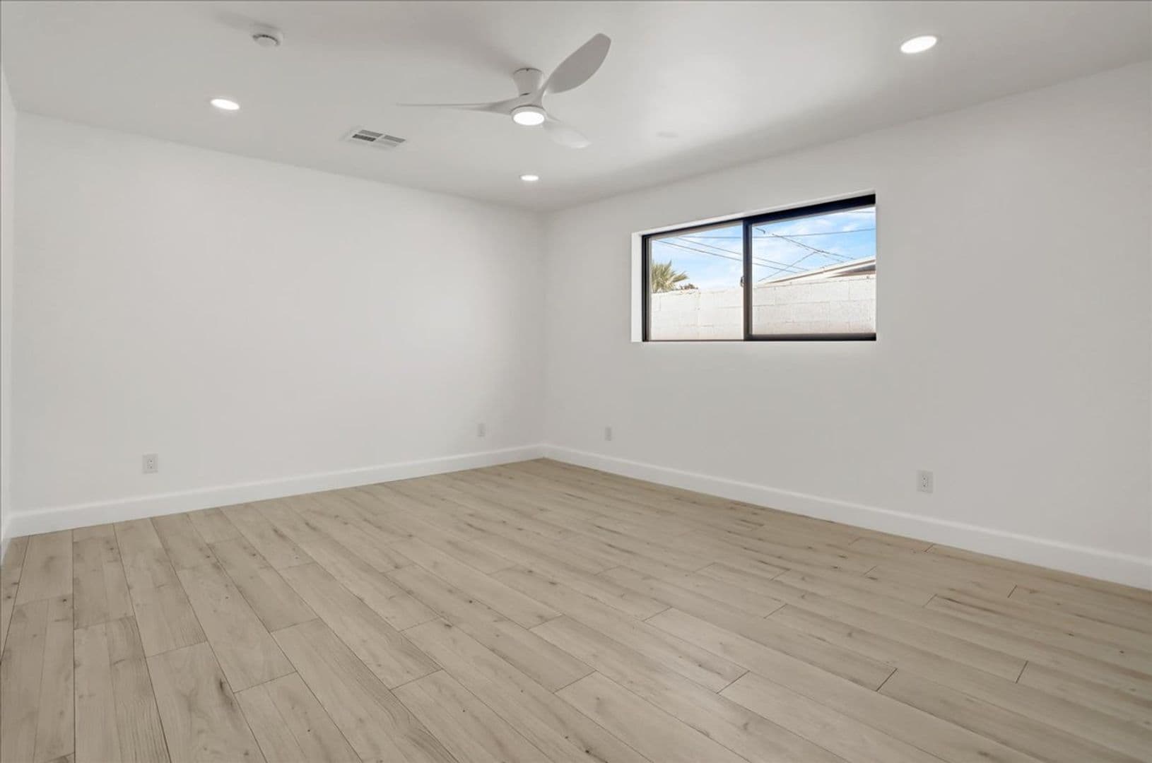Scottsdale House: 1050 N 74th Street