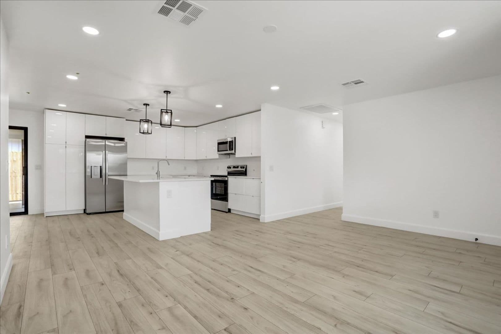 Scottsdale House: 1050 N 74th Street