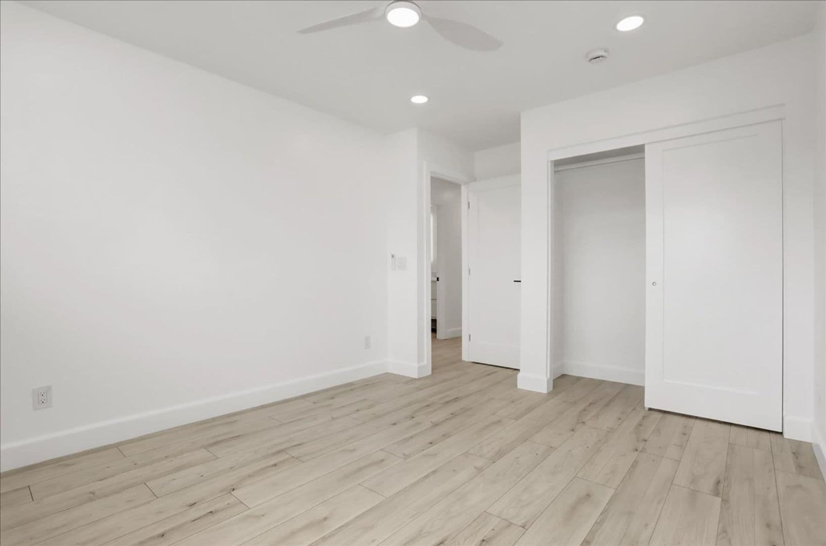 Scottsdale House: 1050 N 74th Street