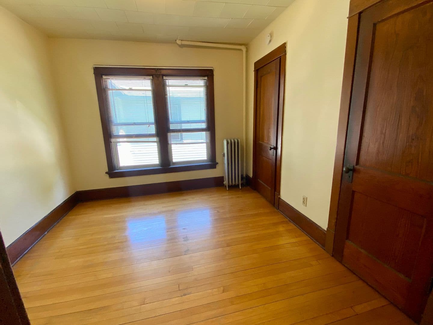 Madison Apartment: 941 E. Gorham St.