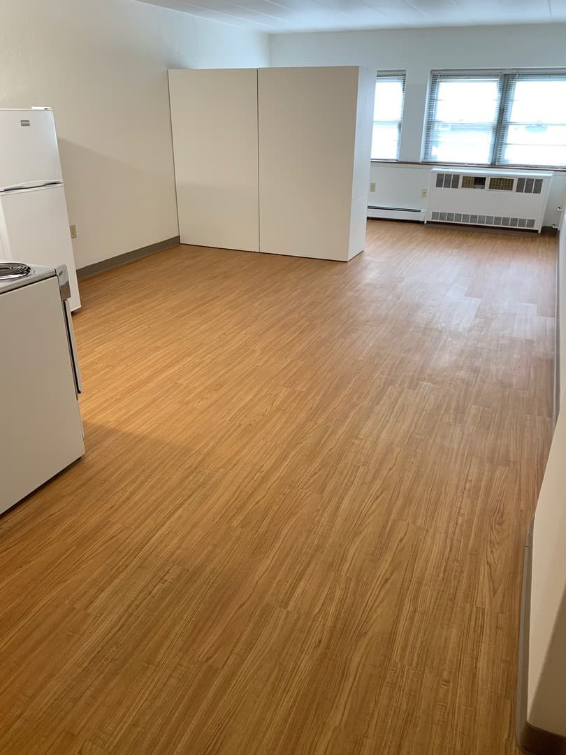Madison Apartment: 140 W. Gorham St.