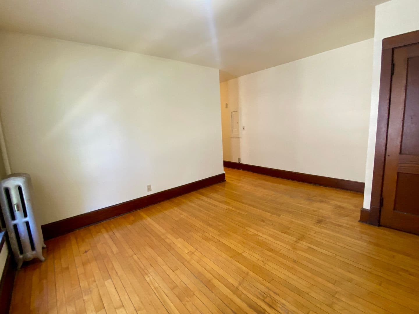 Madison Apartment: 941 E. Gorham St.