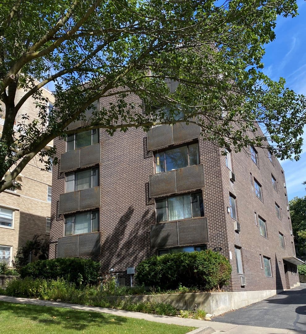 Madison Apartment: 415 Wisconsin Ave.