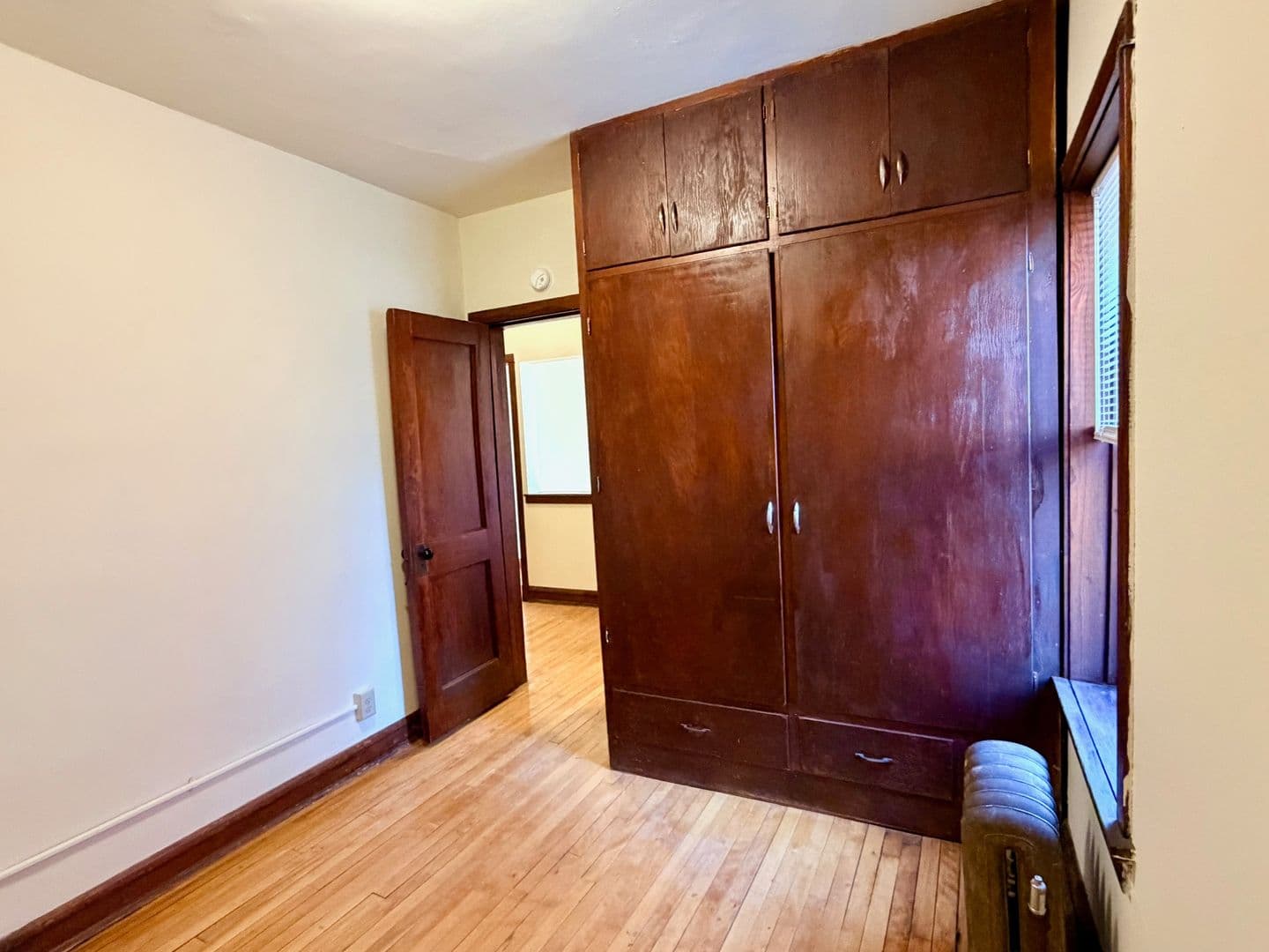 Madison Apartment: 10 E. Gorham St.