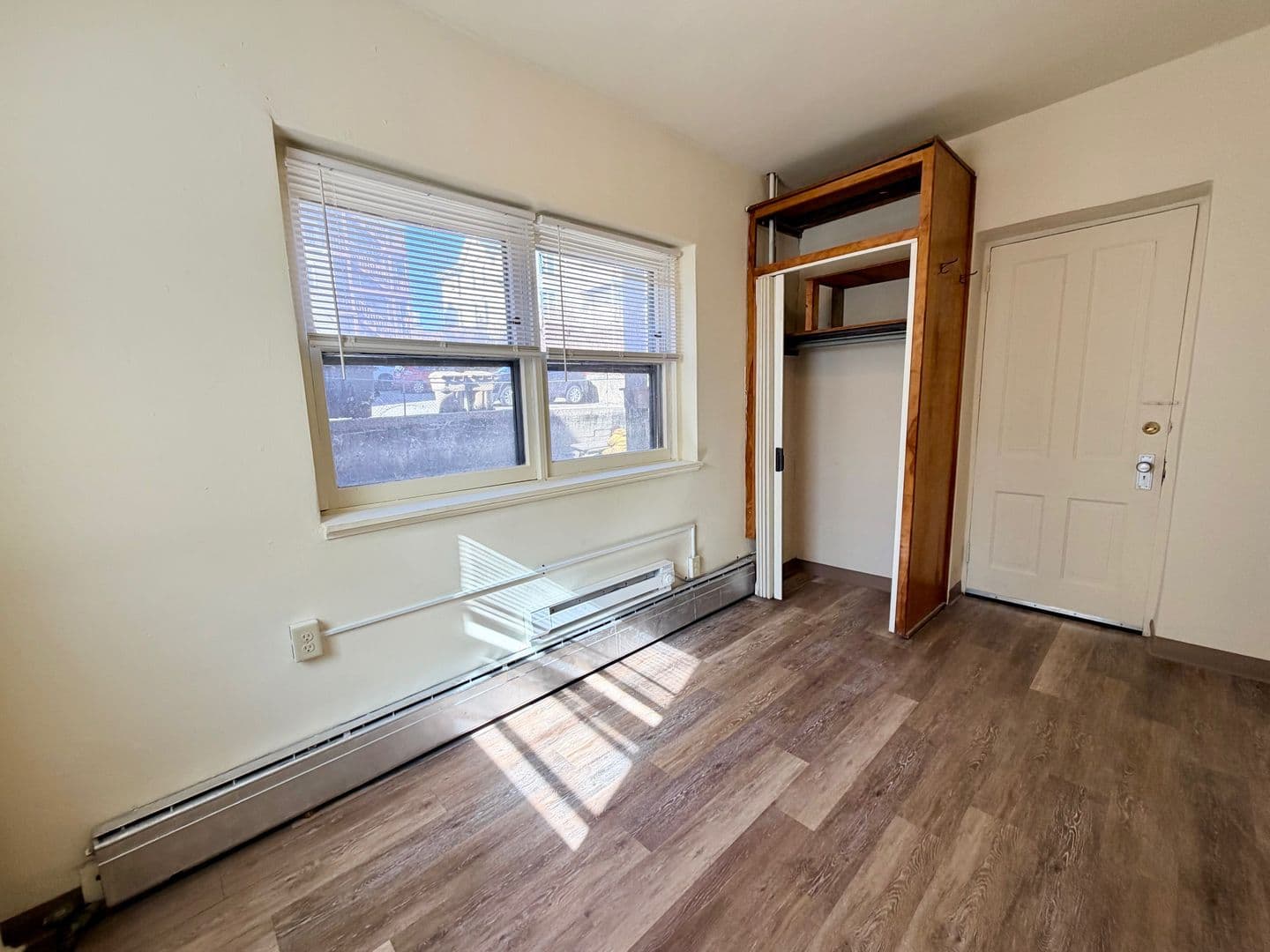 Madison Apartment: 10 E. Gorham St.