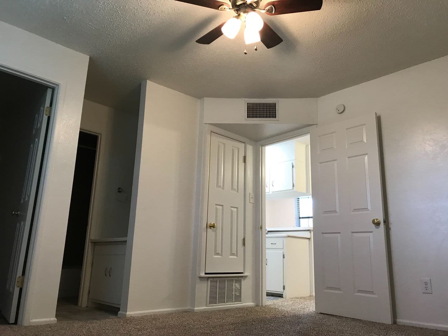 Lubbock Apartment: 4314 16th Street
