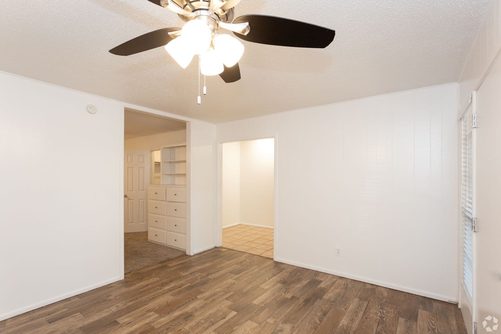 Lubbock Apartment: 4213 18th Street
