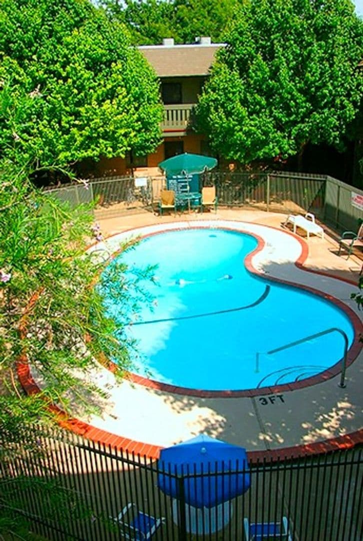 Lubbock Apartment: 4314 16th Street