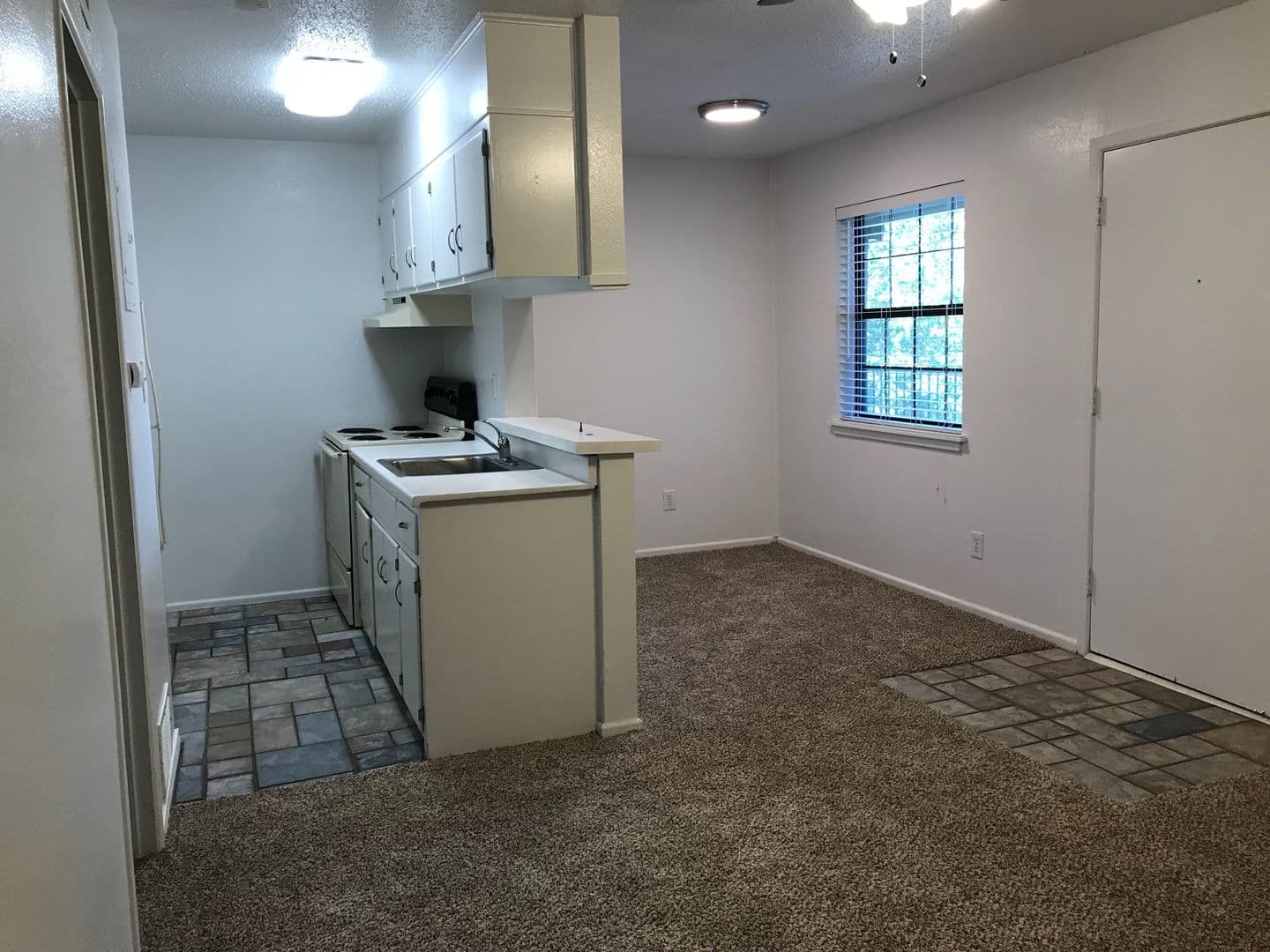 Lubbock Apartment: 4314 16th Street