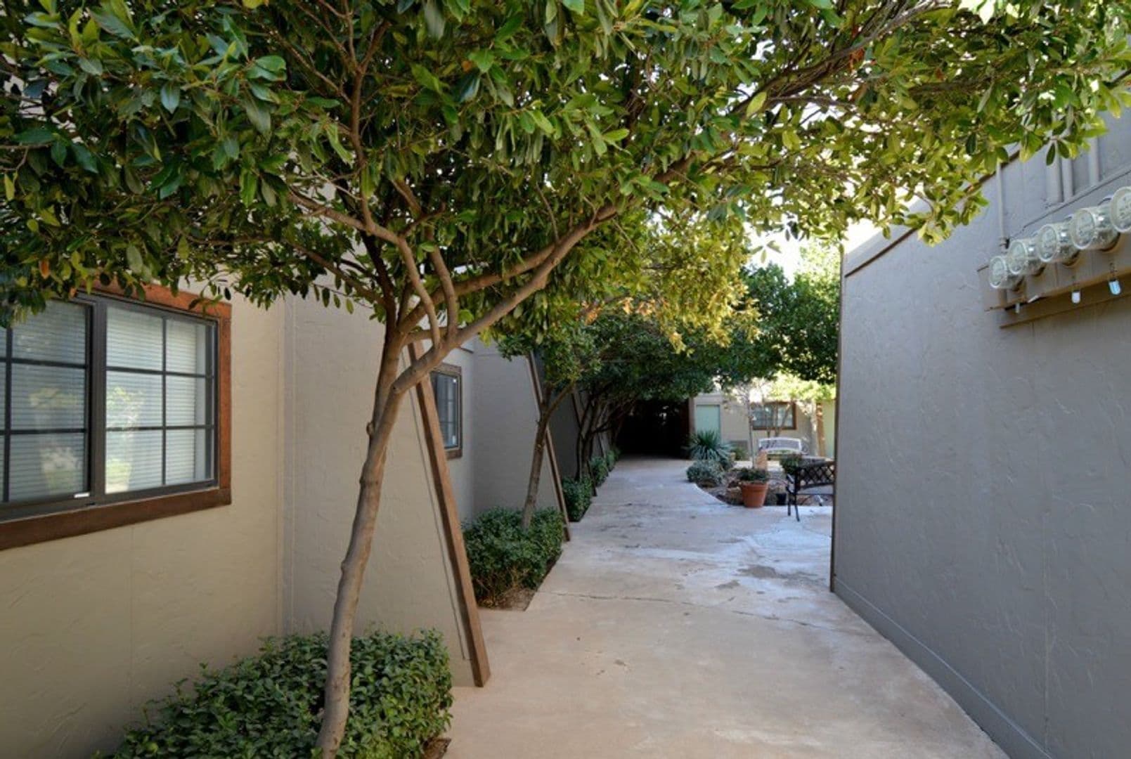 Lubbock Apartment: 4213 18th Street