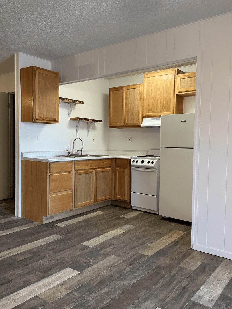 Lubbock Apartment: 4213 18th Street