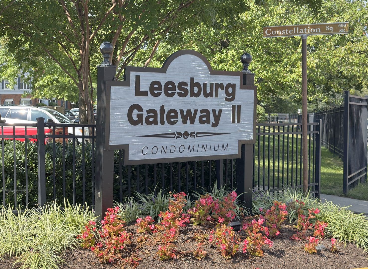Leesburg Condo: 675 CONSTELLATION SQ SE