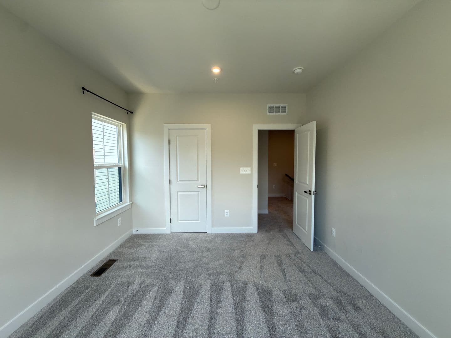 Chantilly Condo: 14441 Albemarle Point Pl