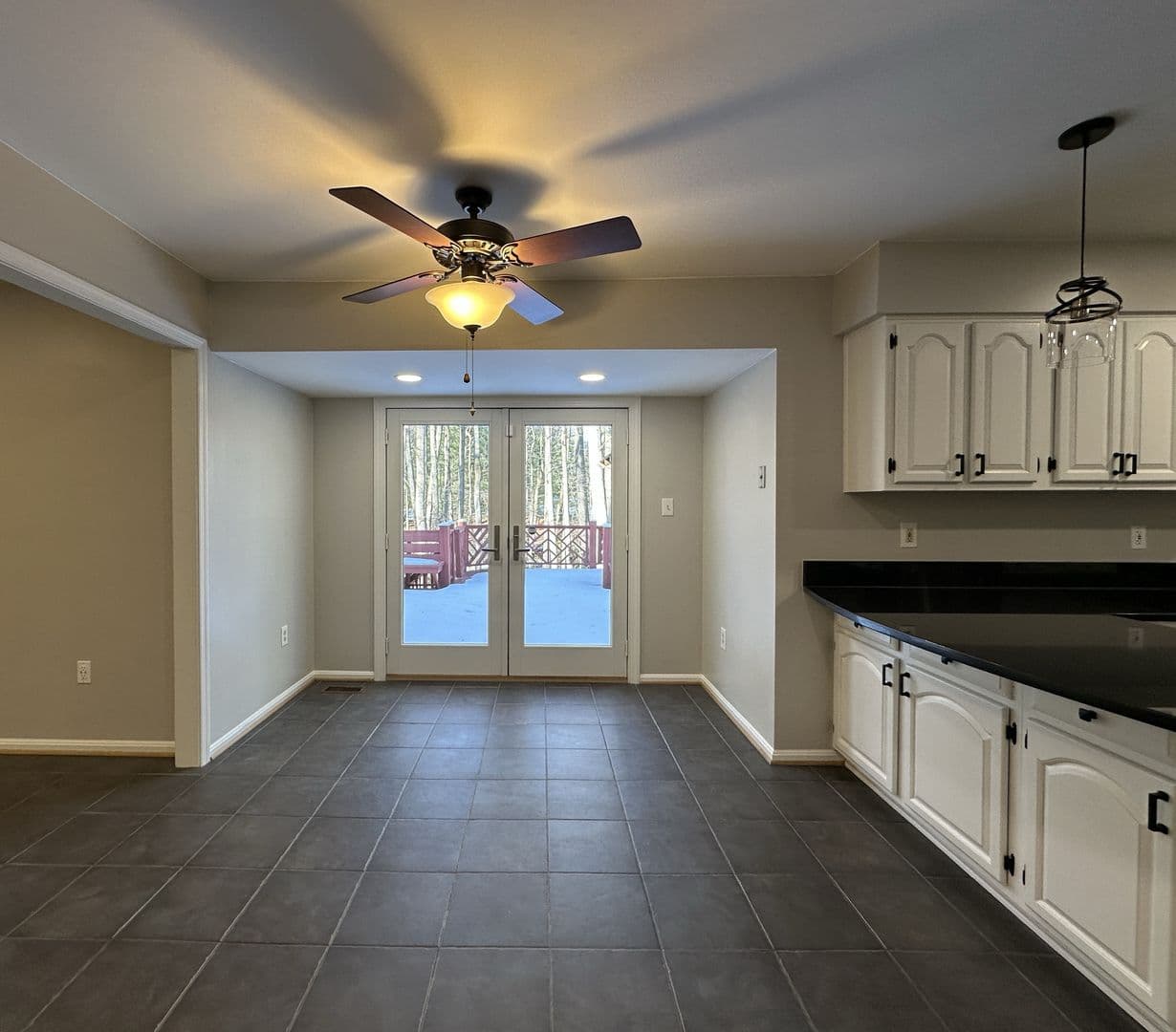 Great Falls House: 11560 Holly Briar Lane