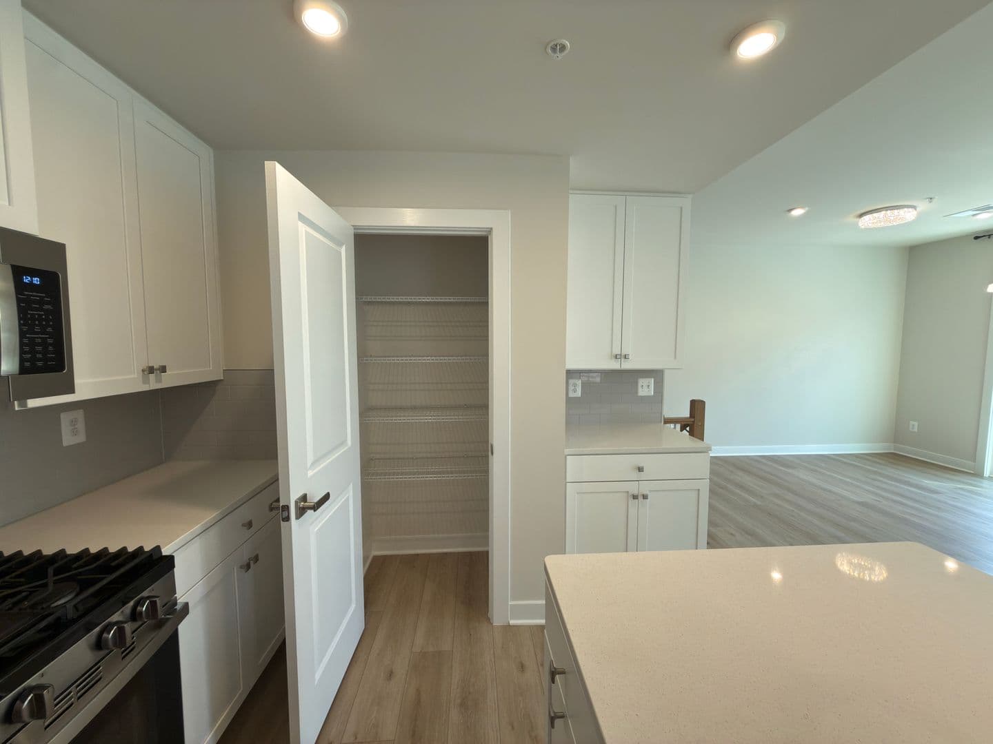 Chantilly Condo: 14441 Albemarle Point Pl