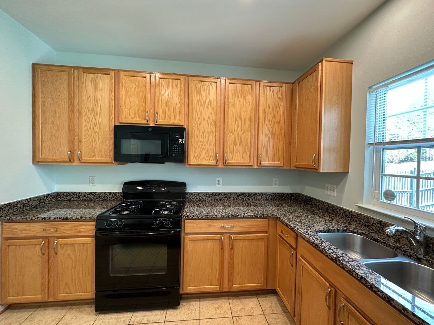 Bristow House: 13758 Restina Rd