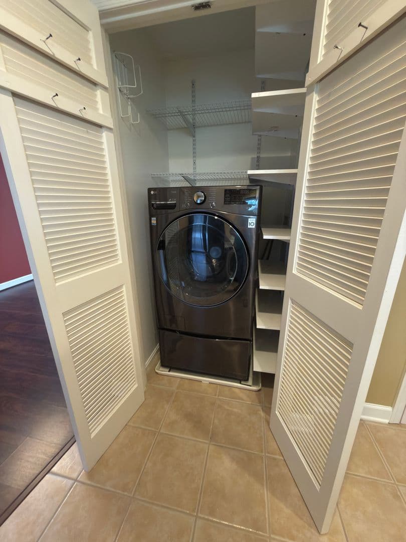 Leesburg Condo: 675 CONSTELLATION SQ SE