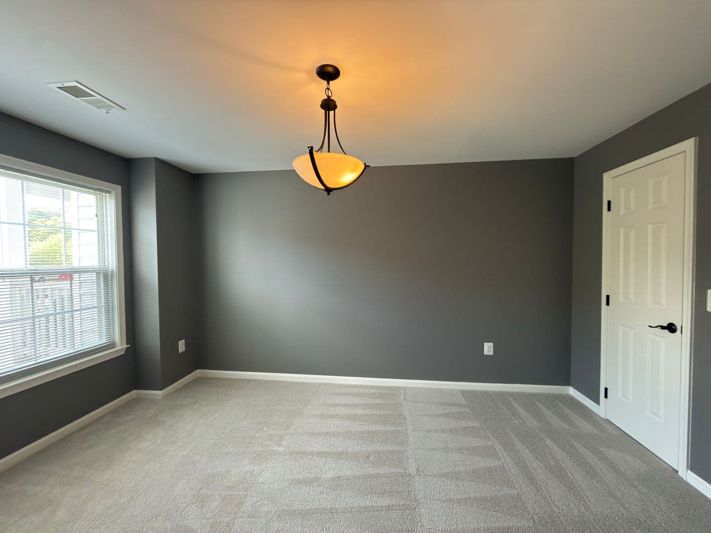 Leesburg Condo: 675 CONSTELLATION SQ SE
