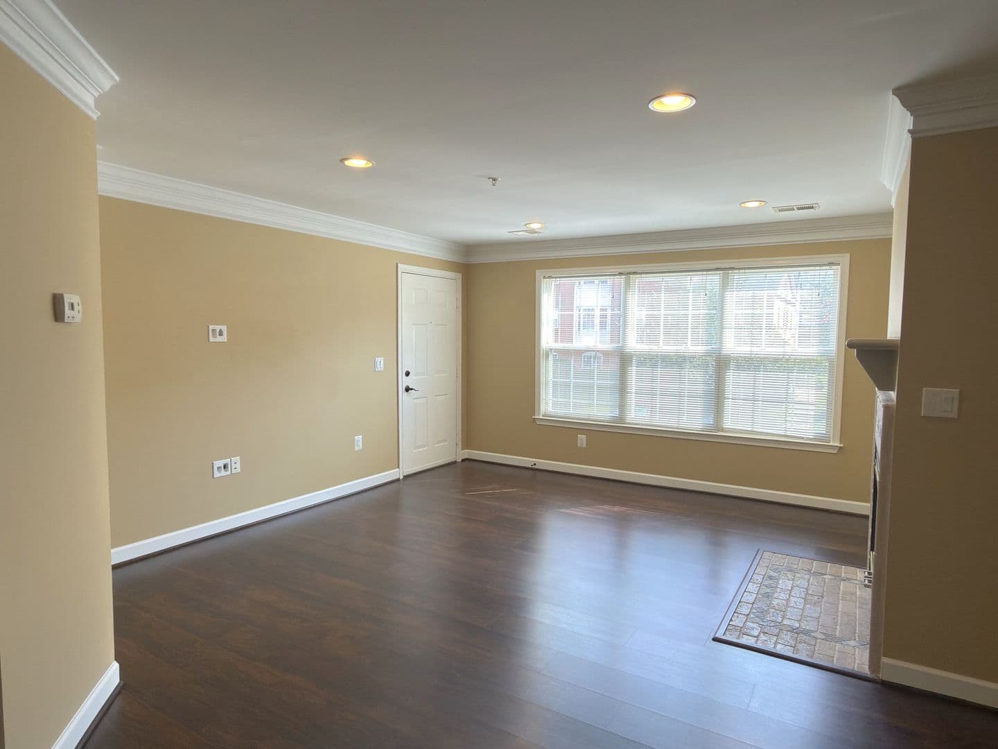 Leesburg Condo: 675 CONSTELLATION SQ SE