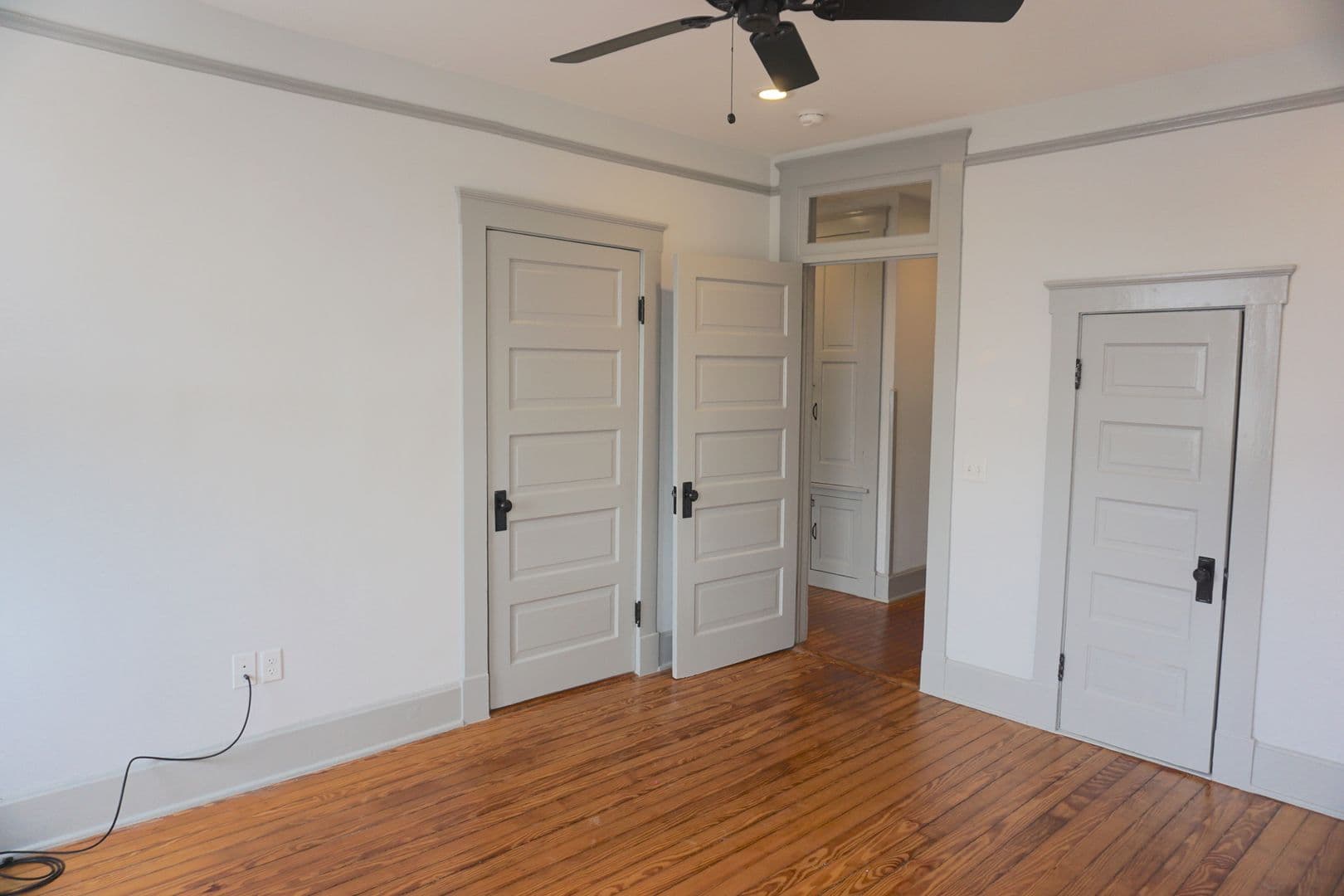 Savannah Apartment: 2411 Habersham St