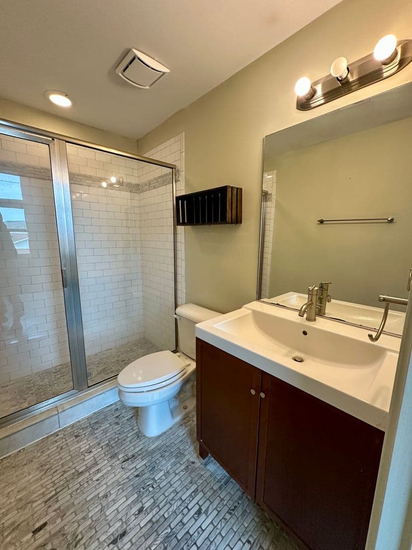 Savannah Condo: 536 Selma St