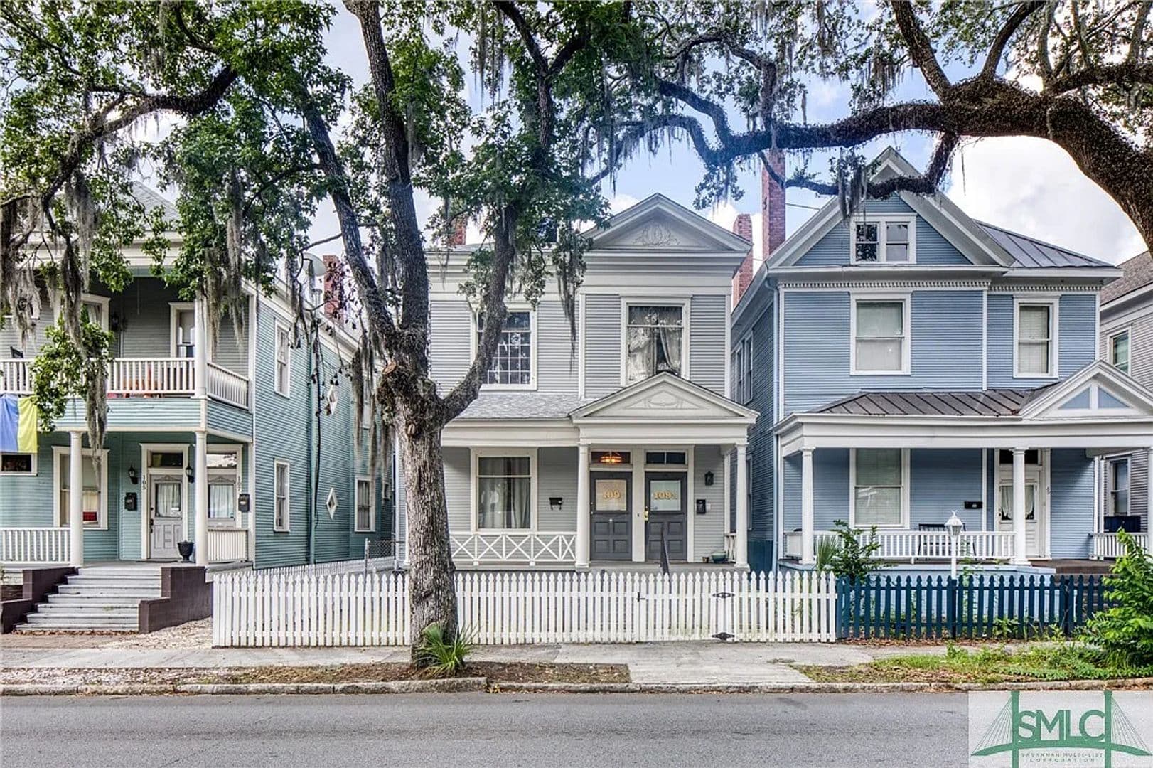 Savannah House: 109 1/2 W 37th St
