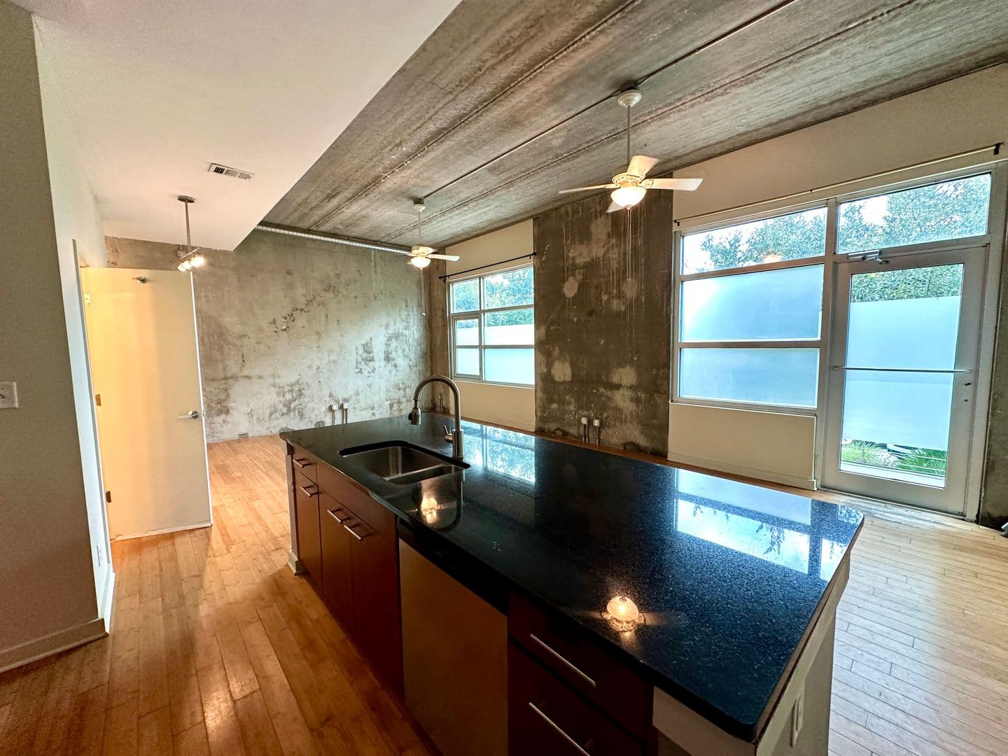 Savannah Condo: 536 Selma St