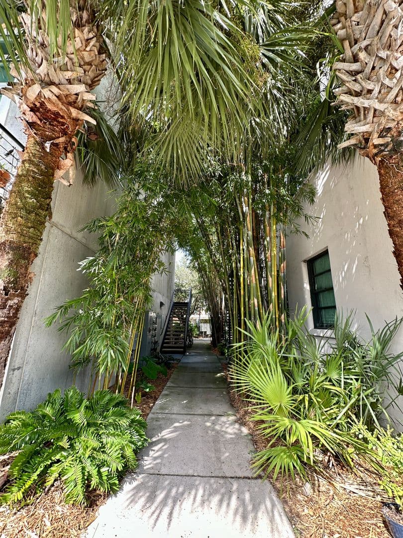 Savannah Condo: 536 Selma St