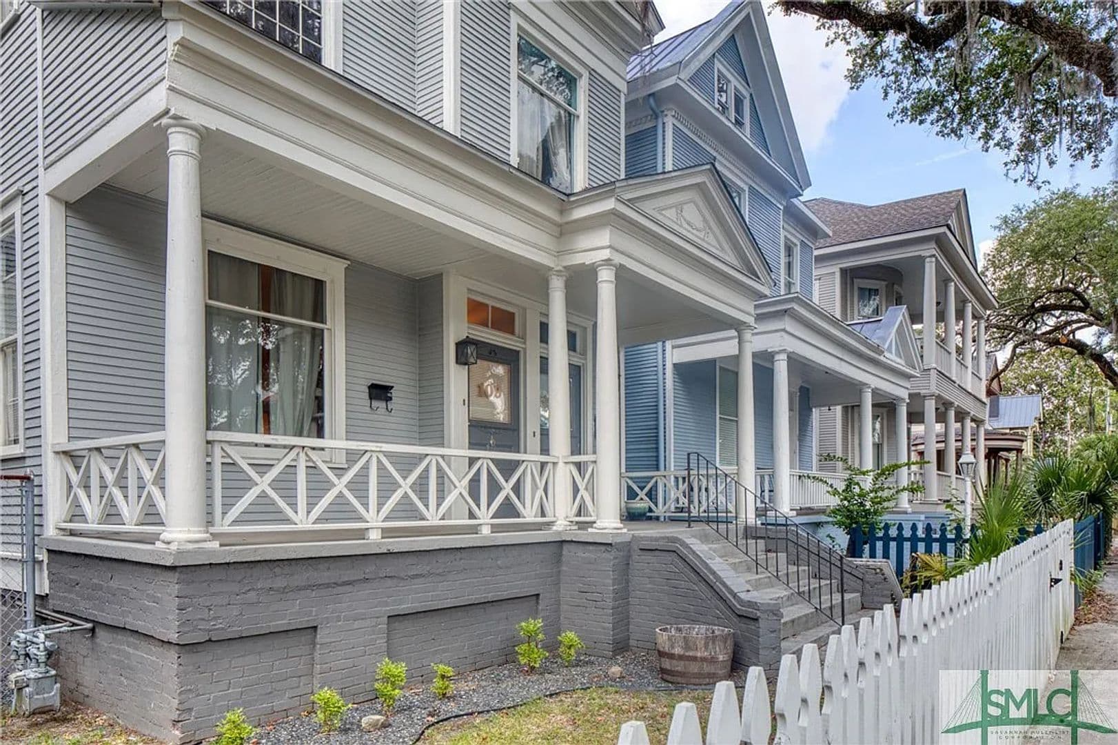 Savannah House: 109 1/2 W 37th St