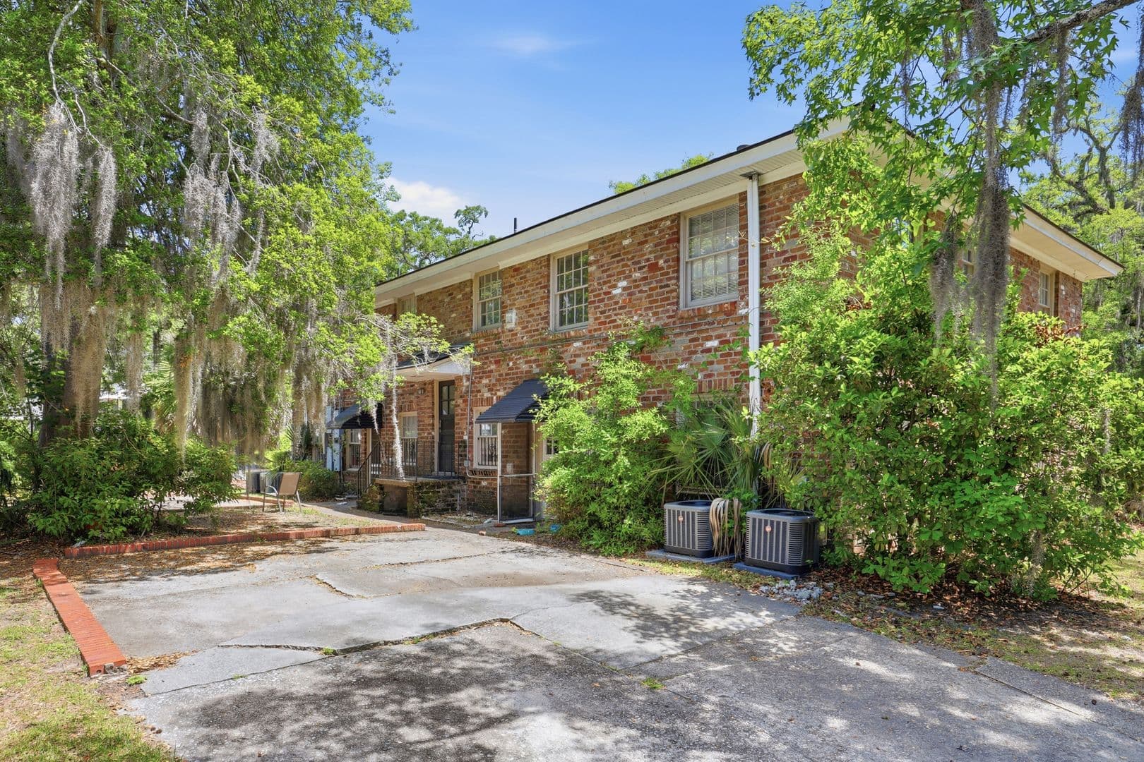 Savannah Apartment: 3411 Bull St