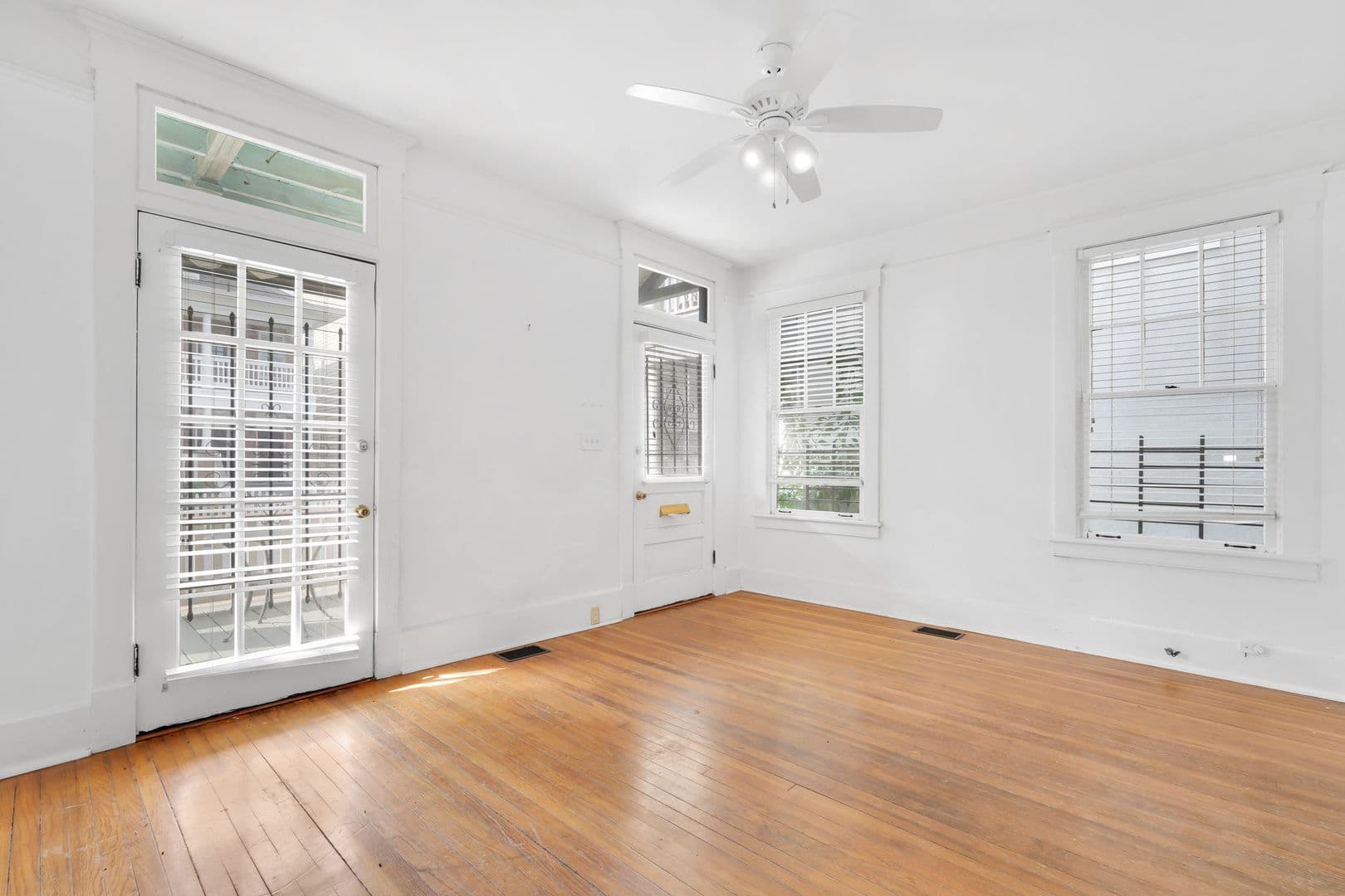 Savannah House: 2234 Whitaker Street