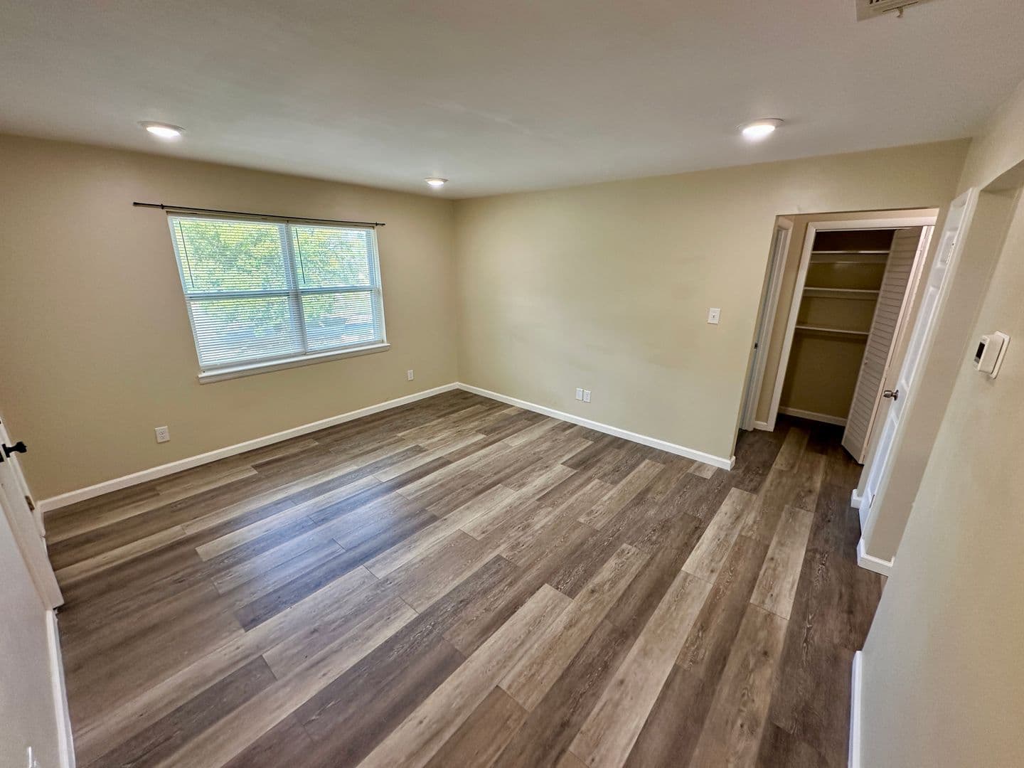 Savannah Apartment: 108 Woodhouse Lane