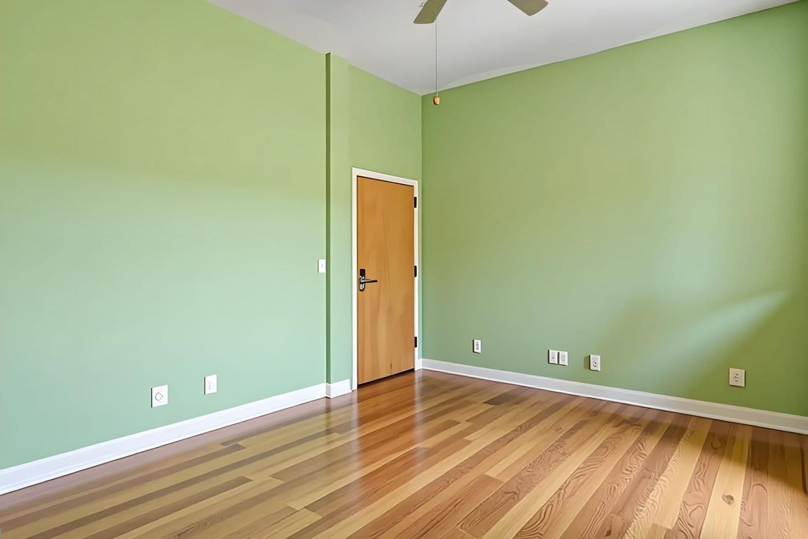 Savannah Condo: 420 Minis St