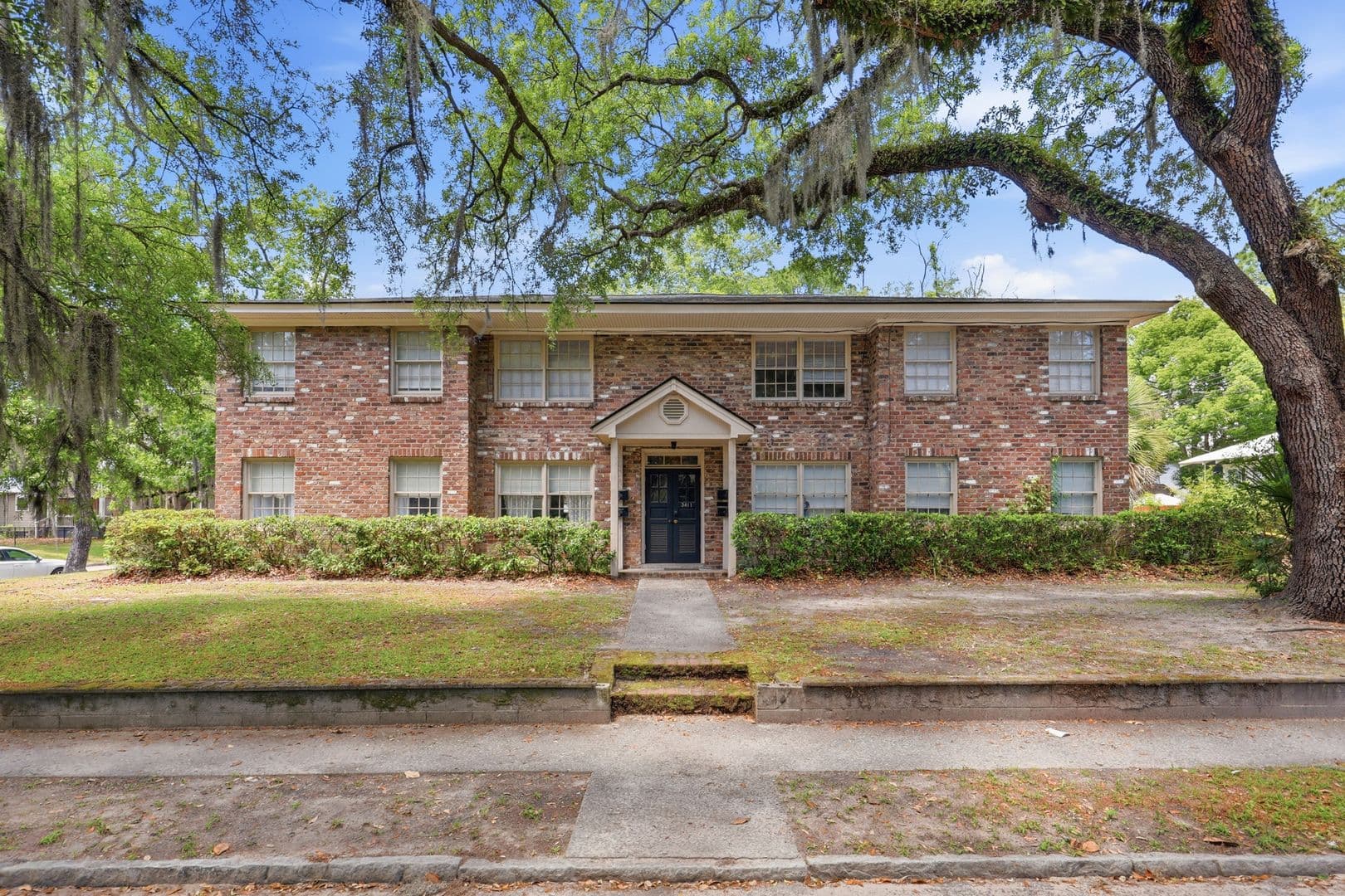 Savannah Apartment: 3411 Bull St