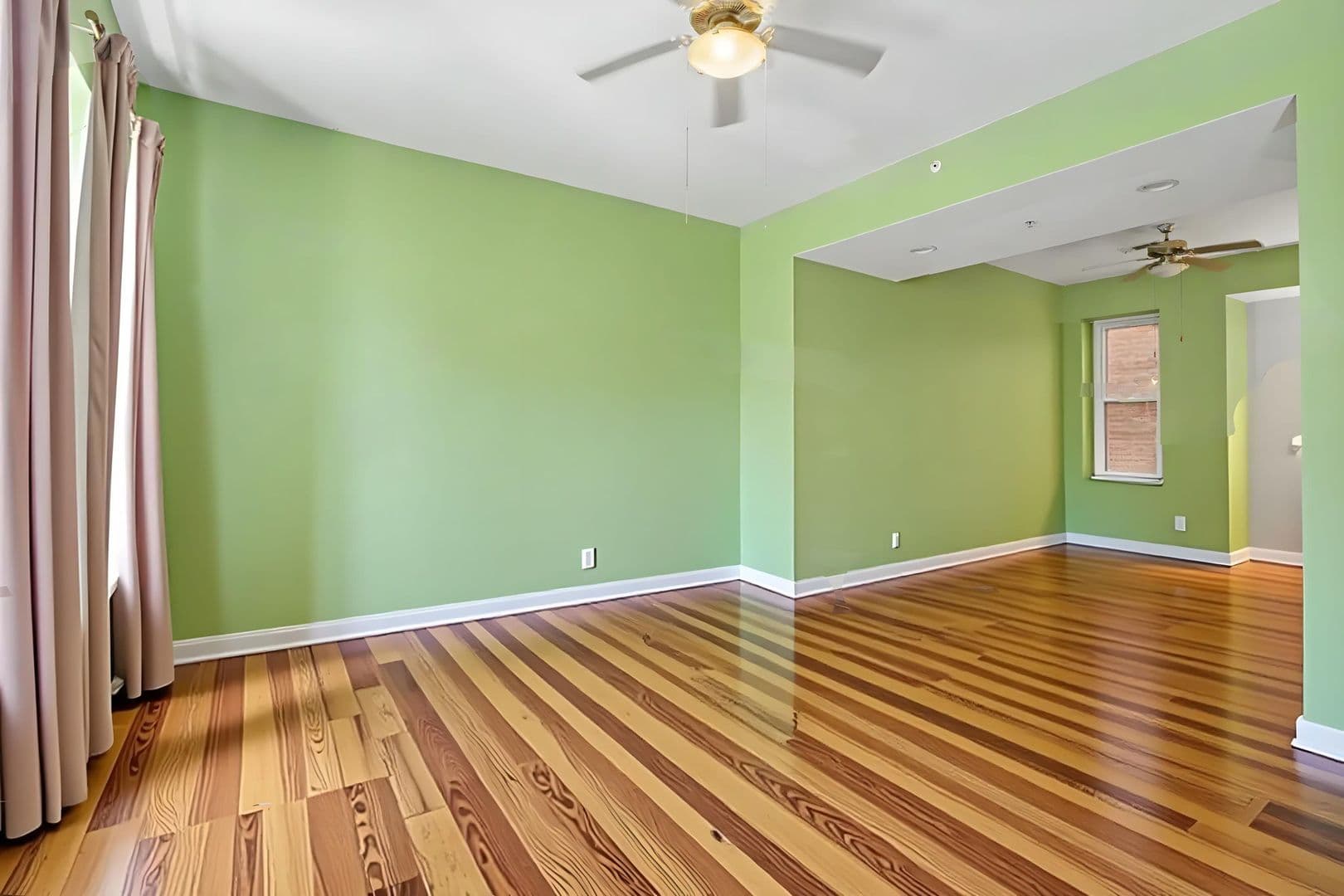 Savannah Condo: 420 Minis St