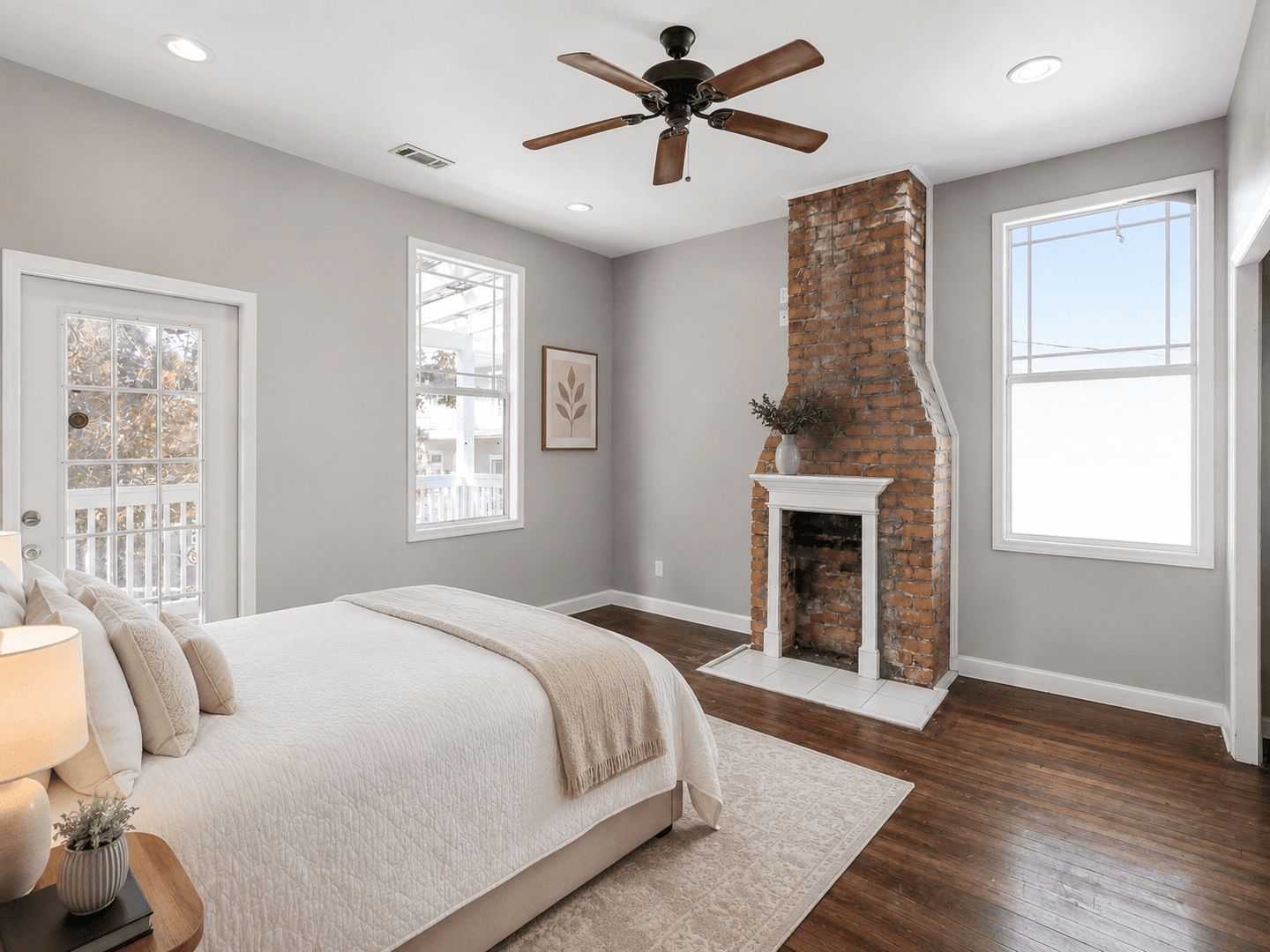 Savannah House: 1502 Price St Unit B