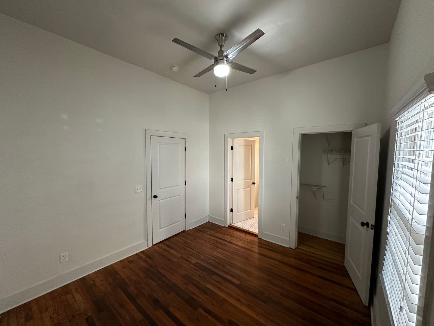 Savannah House: 614 E. Henry Street