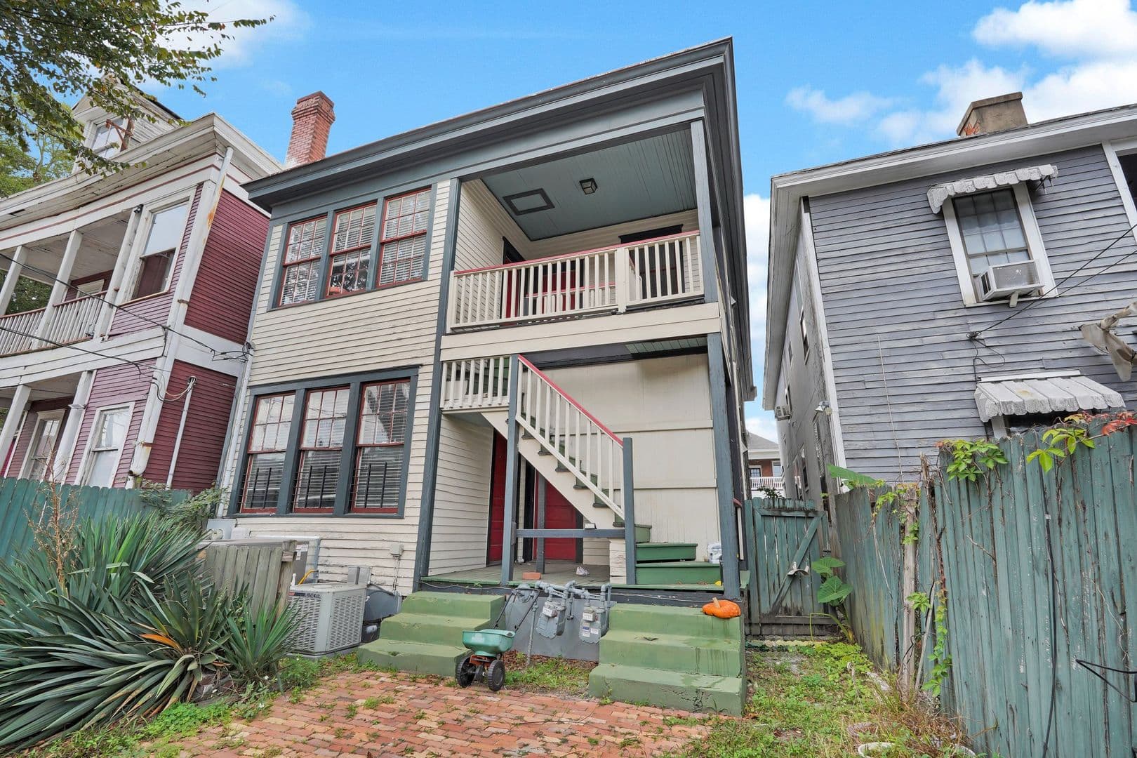 Savannah House: 2234 Whitaker Street