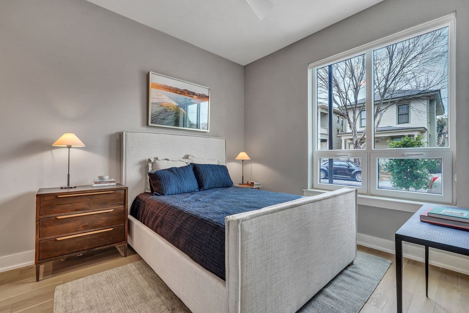 Savannah Apartment: 601 East 39th St