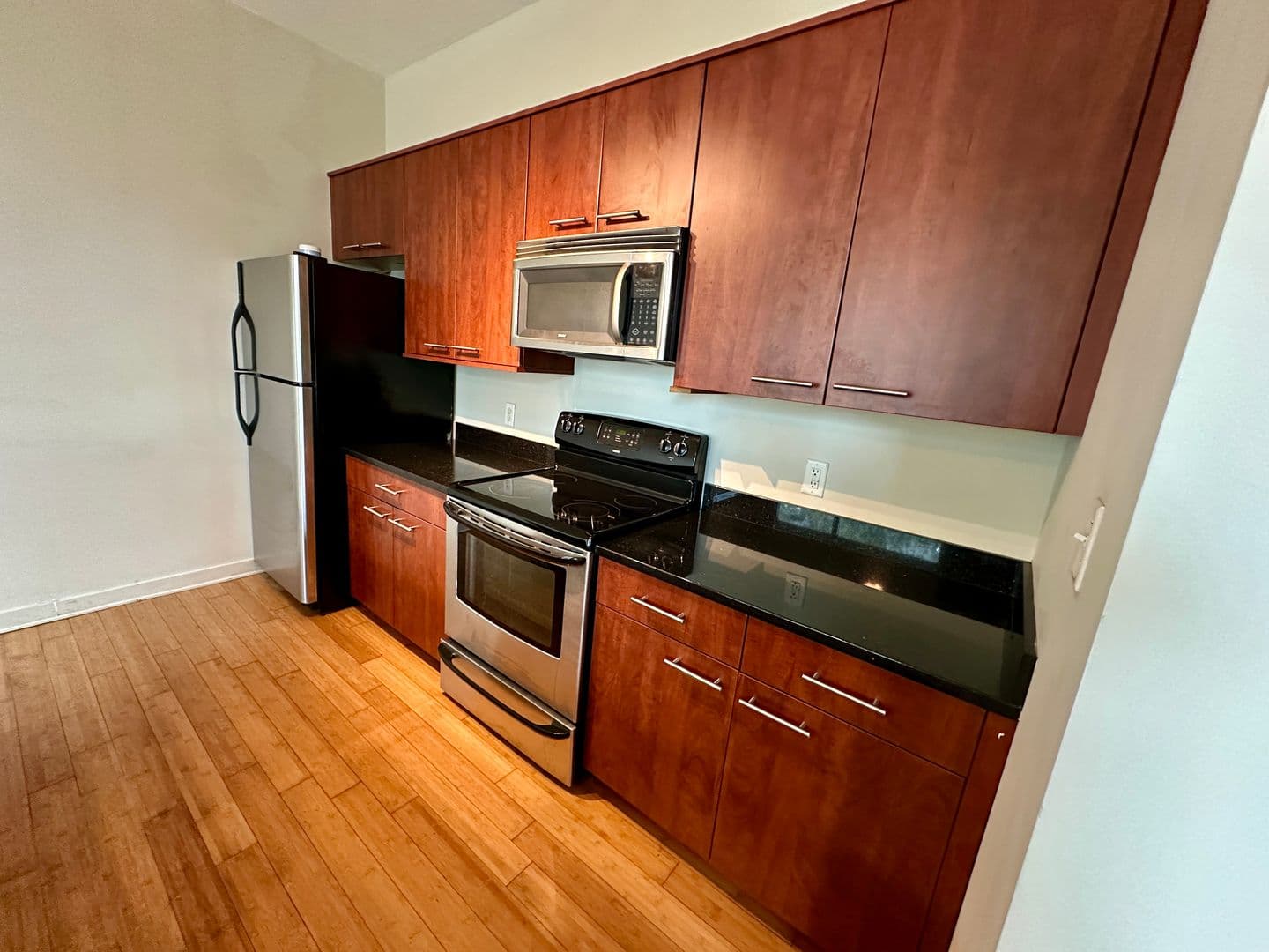Savannah Condo: 536 Selma St